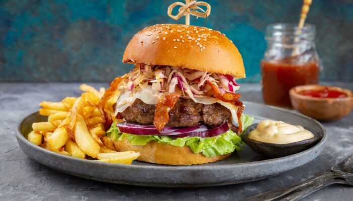 blackwater-irish-pub-winterberg-Special Burger